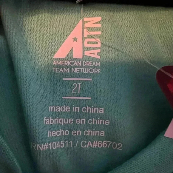 ADTN | toddler girls holiday t-shirt. Size: 2T - Picture 4 of 12